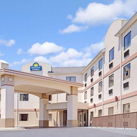 Days Inn & Suites By Wyndham Laurel Near Fort Meade Экстерьер фото