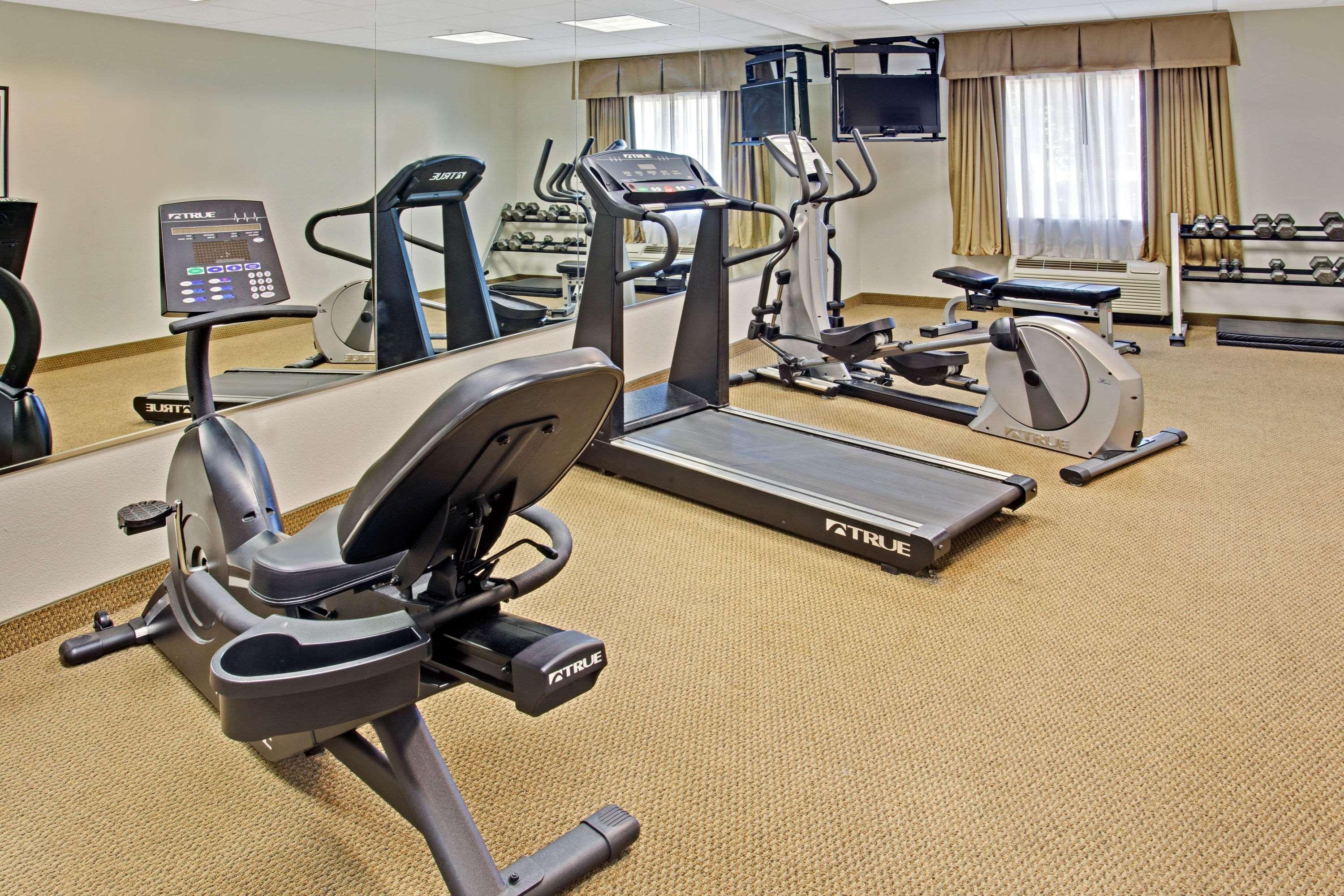 Days Inn & Suites By Wyndham Laurel Near Fort Meade Экстерьер фото