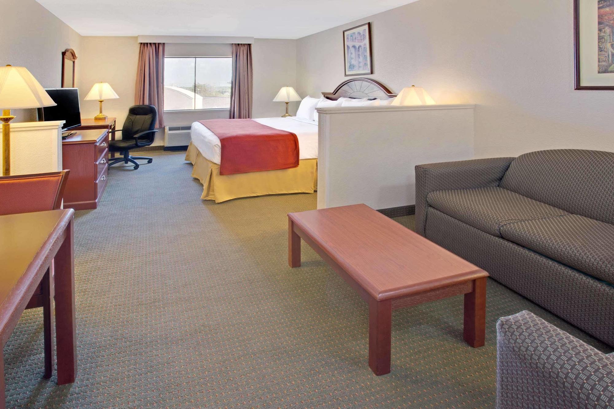 Days Inn & Suites By Wyndham Laurel Near Fort Meade Экстерьер фото